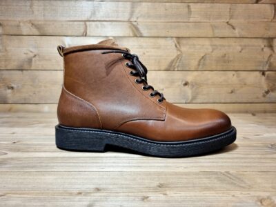 SNEAKY STEVE: Texas (Cognac)